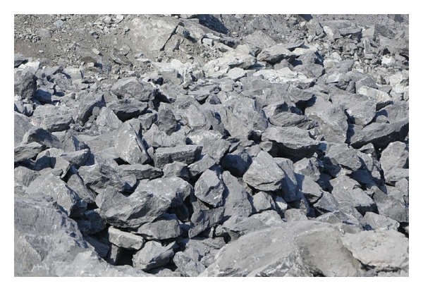 (c) Water-decoupling charging structure